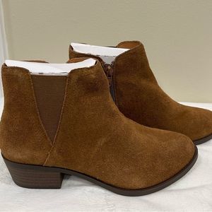 New Side Zipper Kensie Booties NWOT